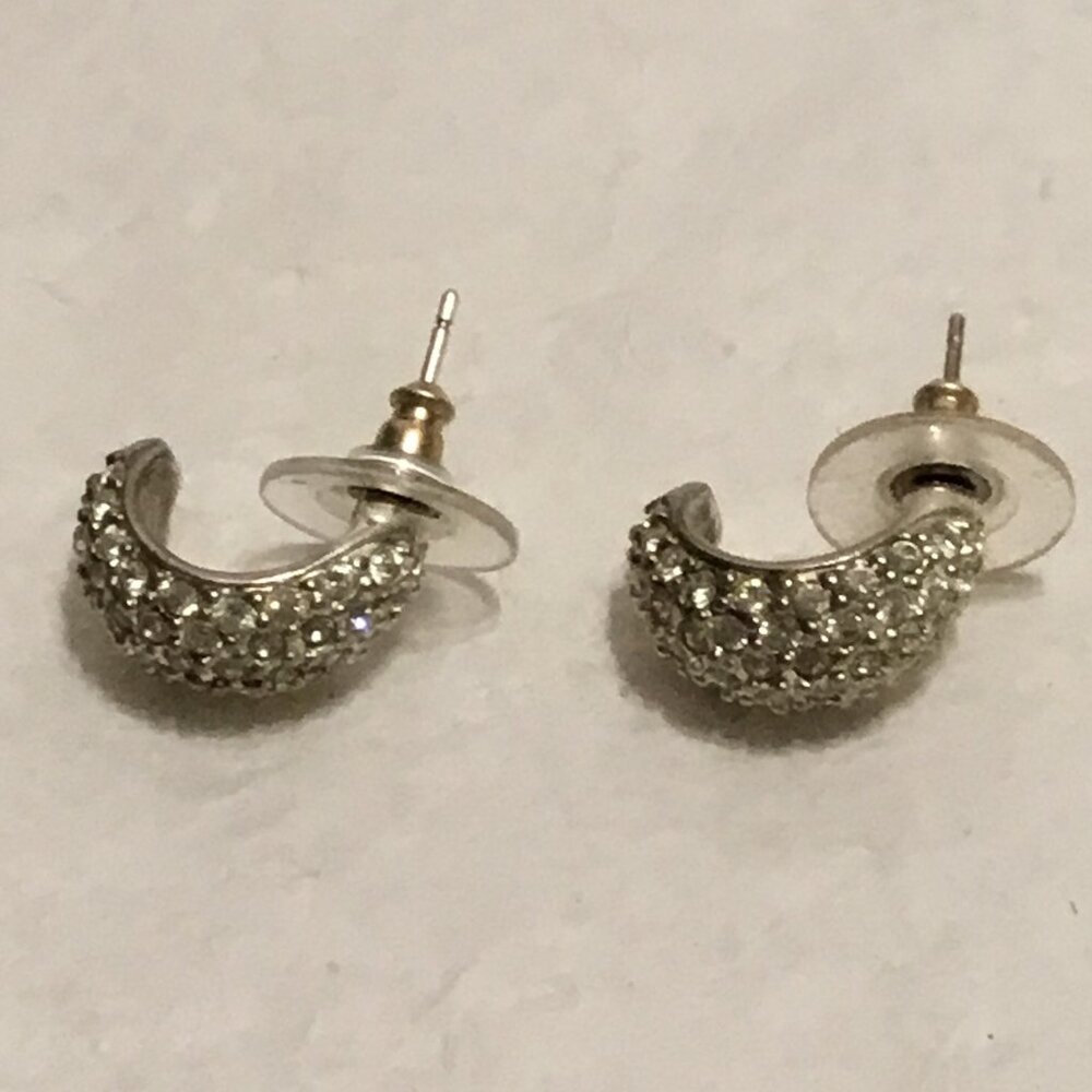 Lovely pair of 14K gold posted Carolee rhinestone stud earrings